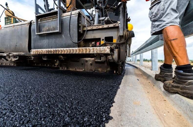 Highways England tests new 'anti-ageing cream for roads'
