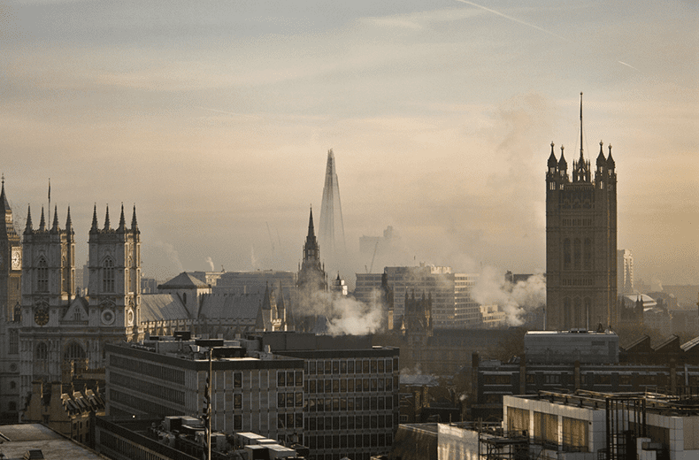 London pollution levels spike as Uber journeys surge, claims report