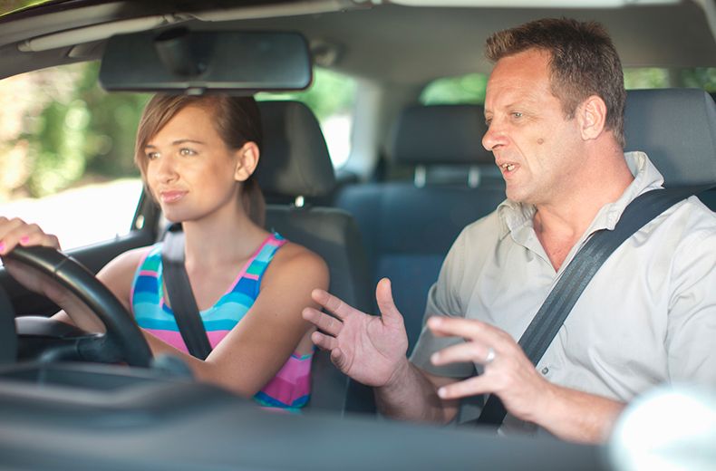 Lockdown easing triggers boom in new drivers learning with school of mum and dad | RAC Drive