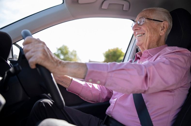 Do drivers over 65 need additional driving lessons? Scientists call for volunteers