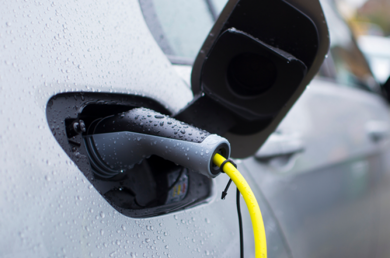 DfT report reveals that the UK is struggling to provide enough EV chargepoints for drivers