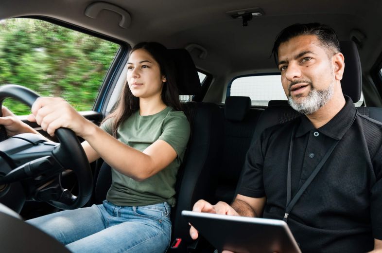 Emergency stop guide: tips for your driving test