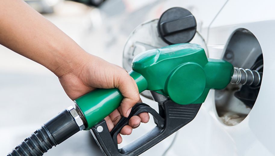 Costco shows drivers just how low fuel can be by cutting price of petrol to 147.7p