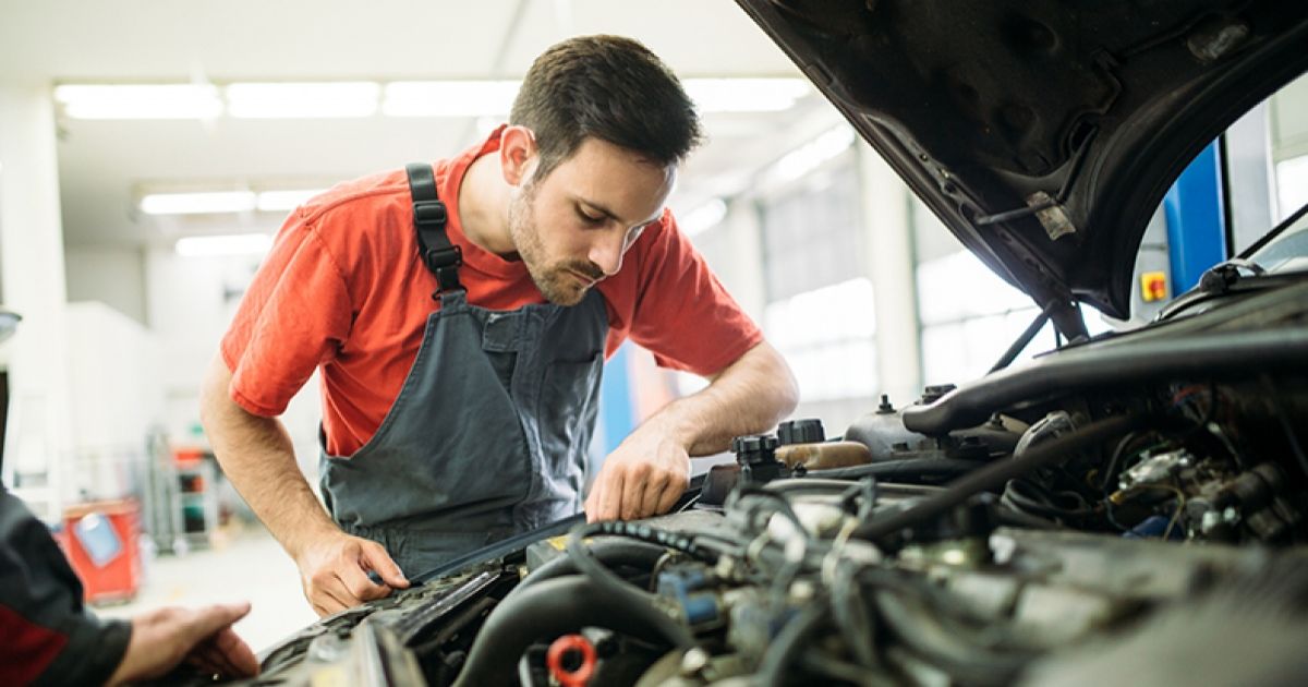 Mechanic 'corner-cutting' could be putting drivers at risk ...