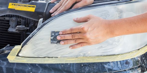 Headlight restoration guide - when and how to replace or restore them