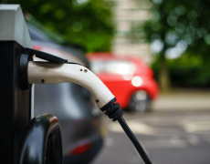 What is the etiquette for owning an electric vehicle? Major manufacturer launches new guide