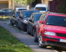 £70 fine for parking on the pavement - MPs call for controversial ban