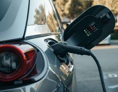 Government launches new plan to help EV owners save £1000 a year