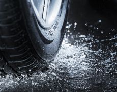 What is aquaplaning and how to avoid it