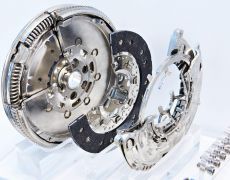 What is a dual mass flywheel and what does it do?
