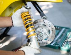 Broken coil spring symptoms: Can I still drive? 