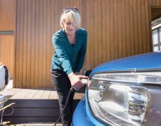 More drivers than ever plan to 'go electric' but think upfront costs are still too high