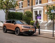 Drivers now able to search for new home that comes with EV chargers