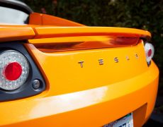 Tesla ‘to introduce Netflix streaming to the driver’s seat’