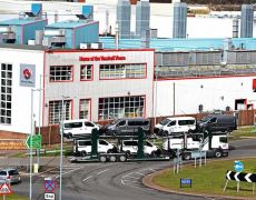 How has the UK car industry responded to the coronavirus crisis?