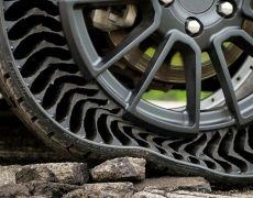Video: Michelin unveils 'revolutionary' new airless tyres