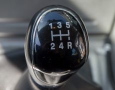 Electric cars could deter learners from earning ‘manual’ driving  licences 