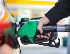Government urges drivers to ‘buy fuel as normal’ after some forecourts close