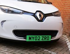 Electric car owners to be given green plates which could let them use bus lanes and park for free