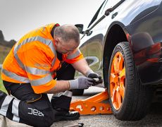 How the RAC Universal Spare Wheel fixes no-spare breakdowns
