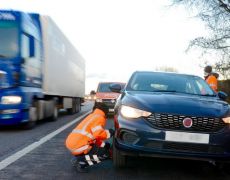 Use of red flashing lights a ‘landmark day for the roadside assistance industry’