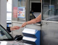 A complete guide to toll roads in France