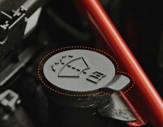 How to check windscreen wash