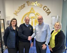 RAC rolls out mechanic apprenticeships nationwide in industry first