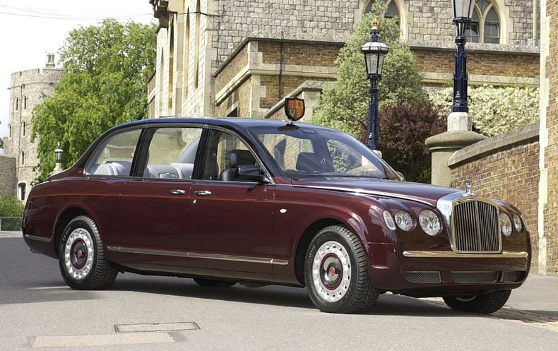 A look at the Queen's cars through the ages | RAC Drive